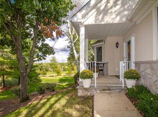 25 Hadley Ct, Basking Ridge, NJ 07920