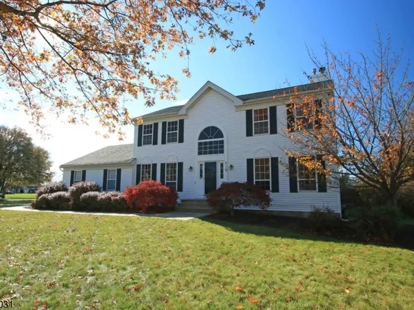 510 Woodside Ln, Branchburg Twp., NJ 08876