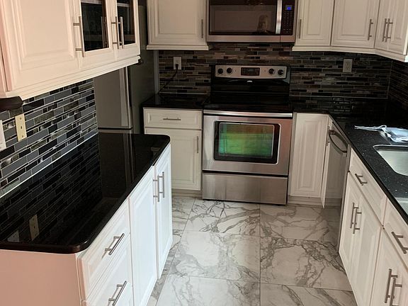 5th image of 6938 Hamilton Ct