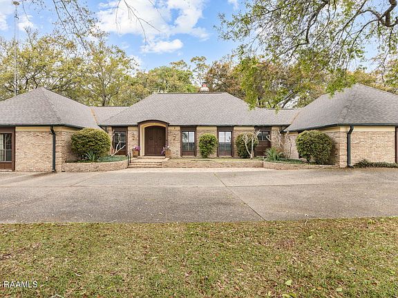 4th image of 4166 Irish Bend Rd