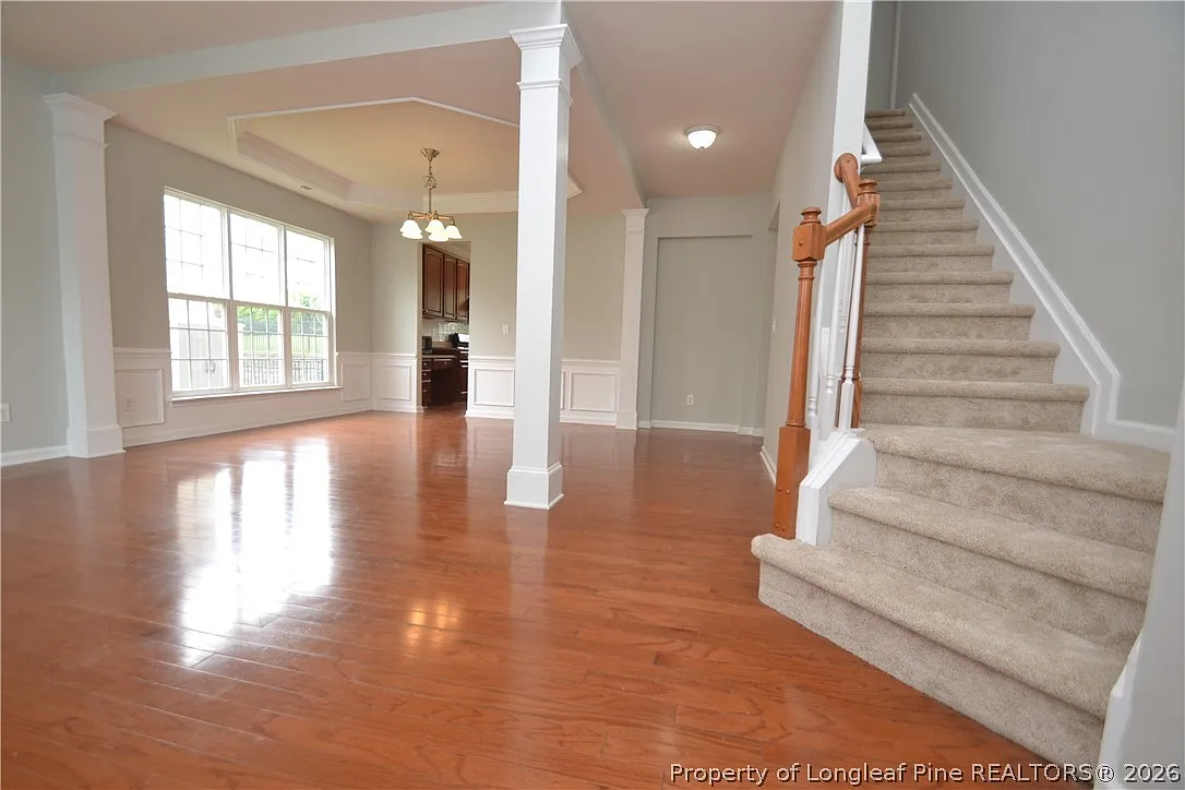 4 bed, 2.5 bath, 2559 sqft, $2,395 — Photo 2