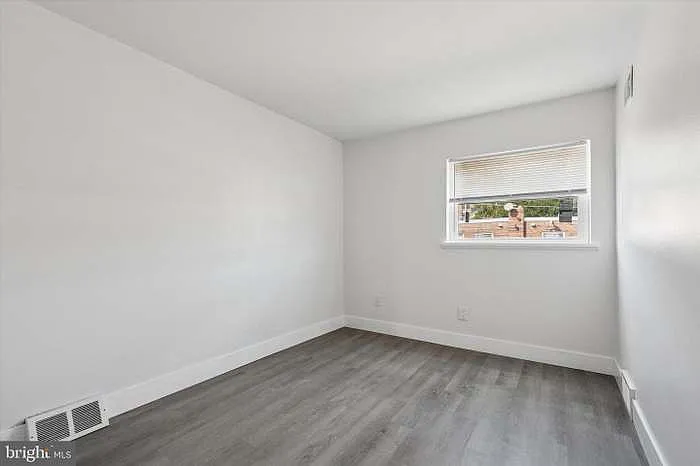 2155 Benson St #2 — Photo 12