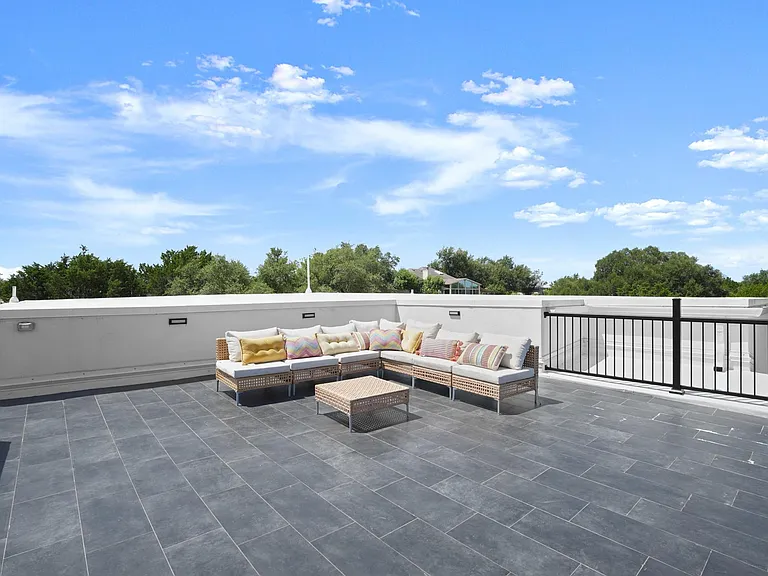 2401 Thurber Ln — Photo 25