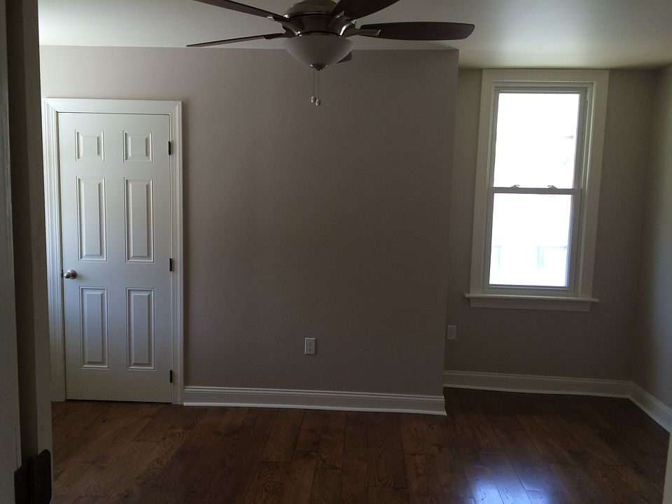 2nd floor bdrm