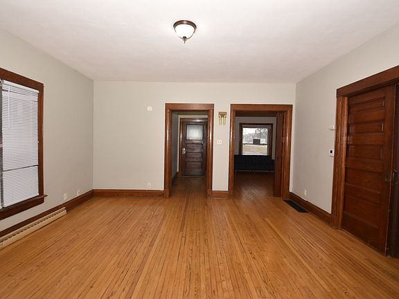 5th image of 508 S Saint Joseph St #A