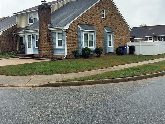 2nd image of 1598 Gallery Ave