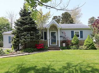 155 Sunset Rd, Massapequa, NY 11758
