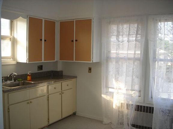 2nd flr. Kit