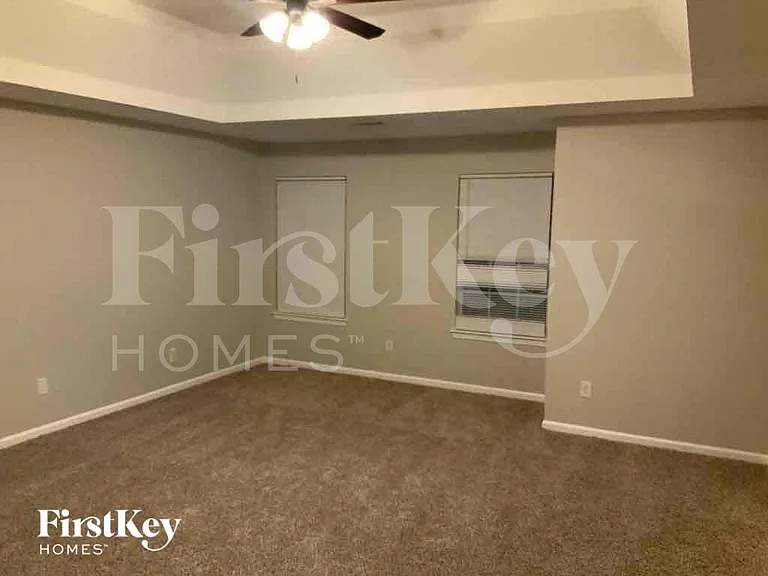 226 Bonnes Dr — Photo 13