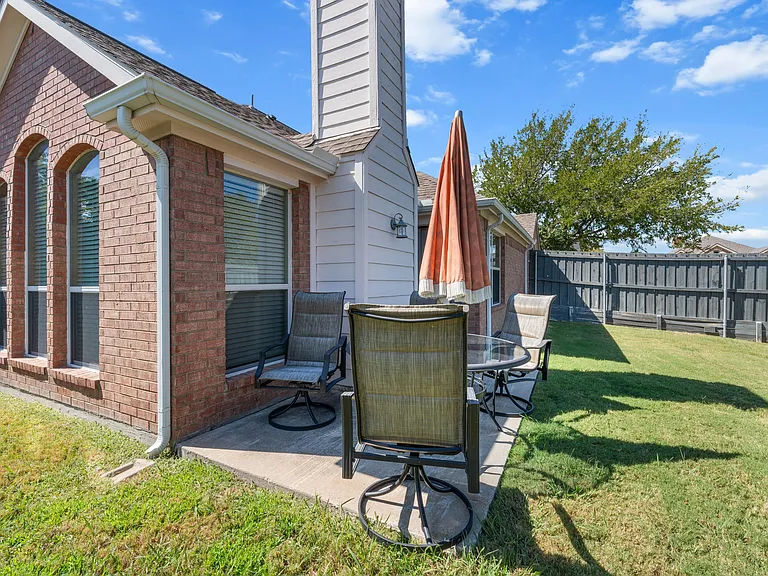 11350 Balcones Dr — Photo 39