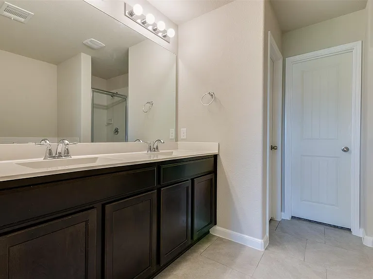 2213 Del Mar — Photo 23