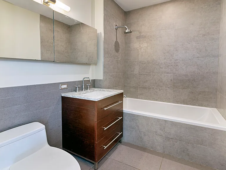 80 Metropolitan Ave #2S — Photo 6