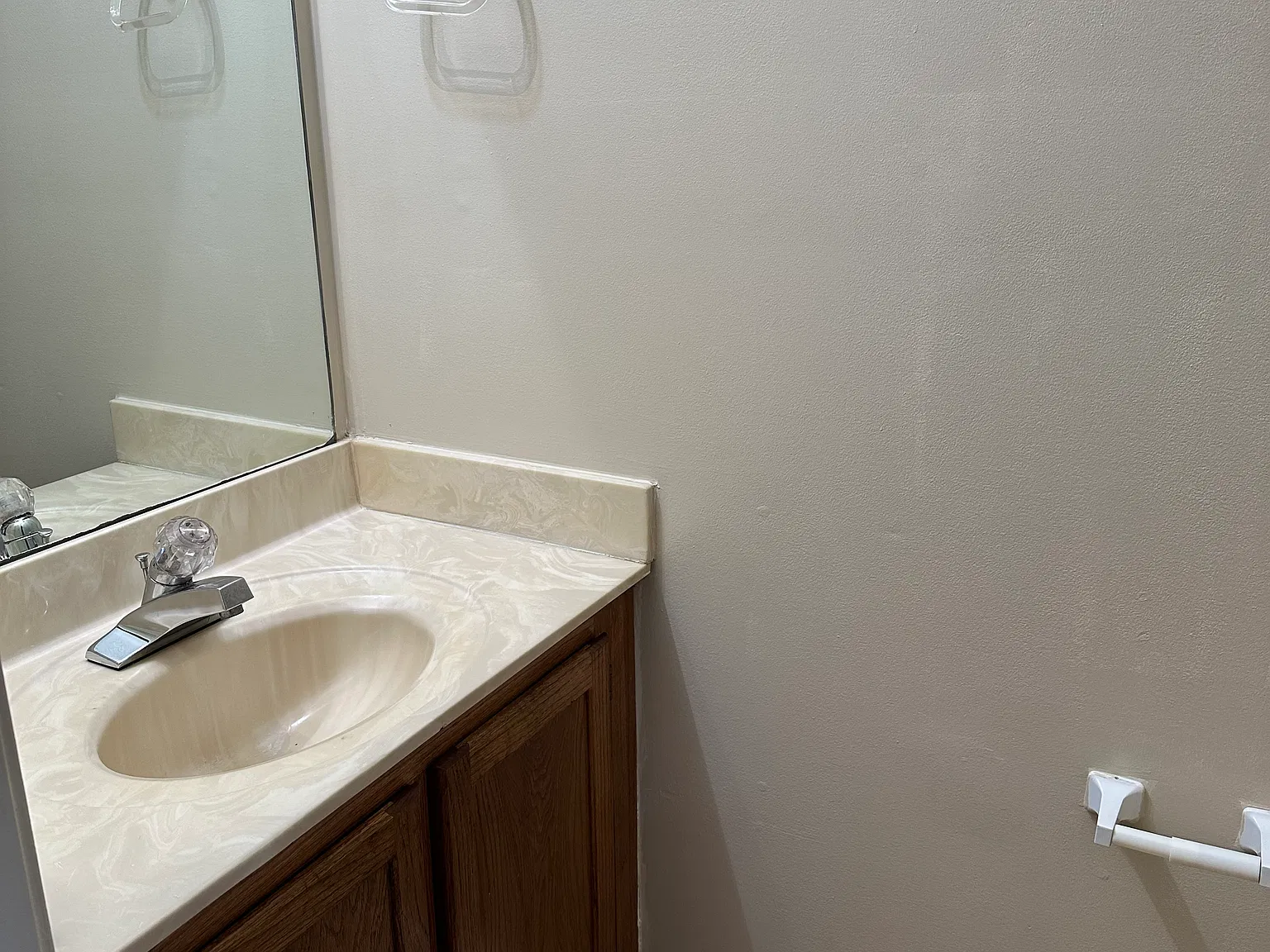 2 bed, 2.5 bath, $1,000 — Photo 2