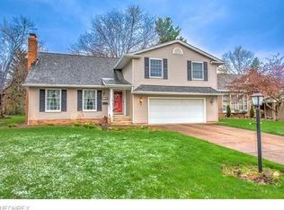 11605 Lafayette Dr, Parma Heights, OH 44130