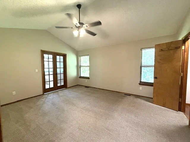 10263 Travertine Pl — Photo 22