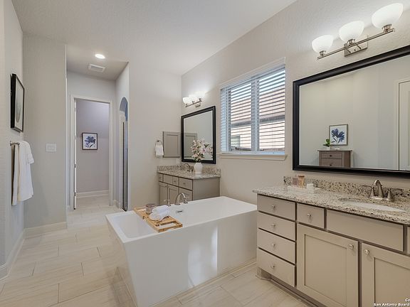 4th image of 3726 MONTEVERDE WAY