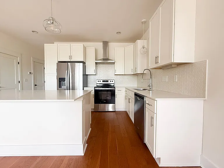 208 Allison Way — Photo 7