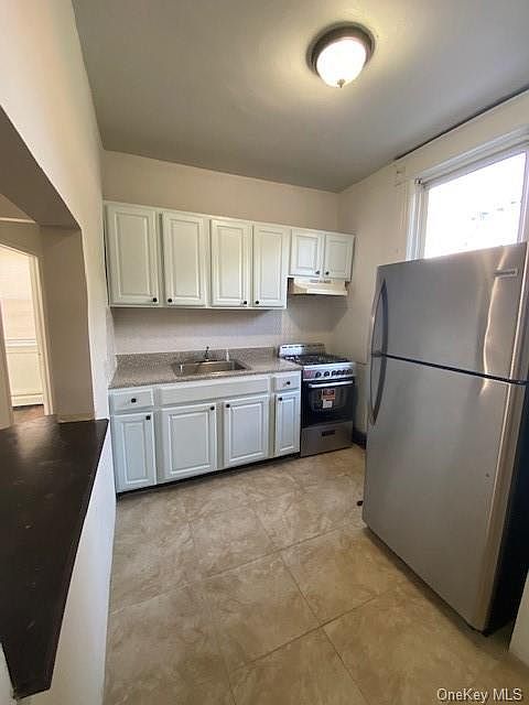 1st image of 355 Mundy Ln