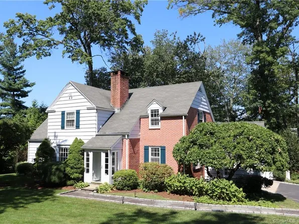 18 Cloverly Circle, Norwalk, CT 06855