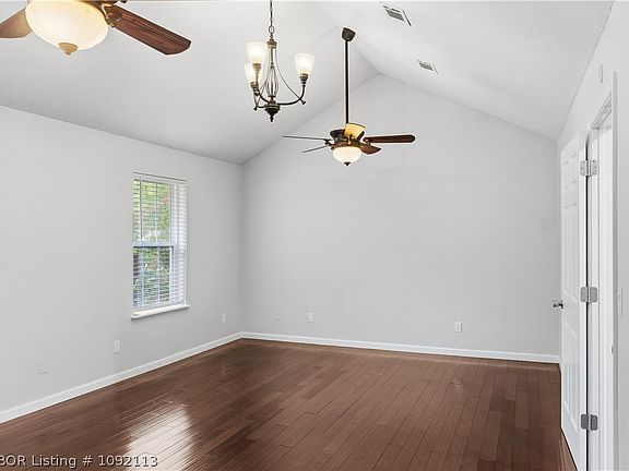 5th image of 519 Thicksten Dr