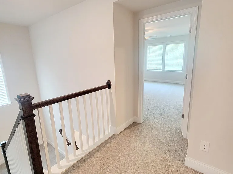 121 Scoville Rd — Photo 44