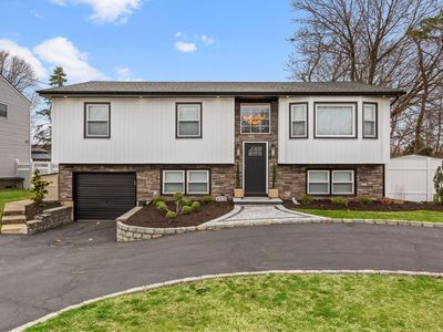 682 Carlls Path, Deer Park, NY, 11729