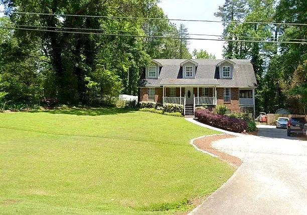 1948 Lake Lucerne Rd — Photo 1