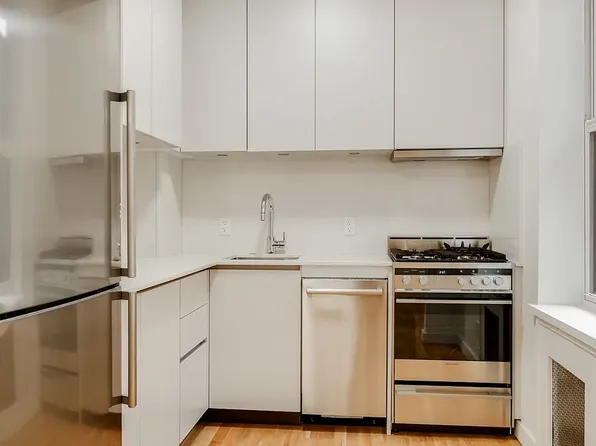 1500 Carroll St APT 2A, Brooklyn, NY 11213