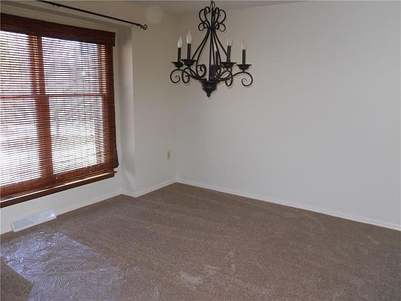 4th image of 903 Cottingham Dr