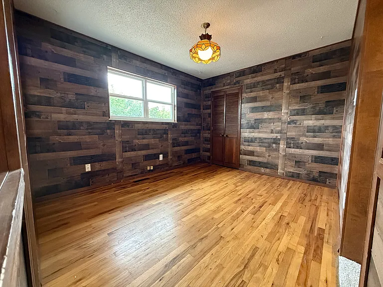 4630 Macky Way — Photo 8