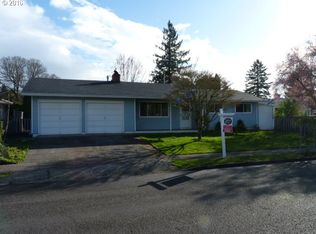 16920 SE Salmon St, Portland, OR 97233