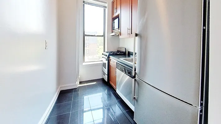 Rented by Bond New York | media 10