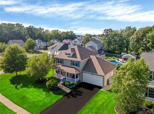 6497 White Oak Way, Lake View, NY 14085