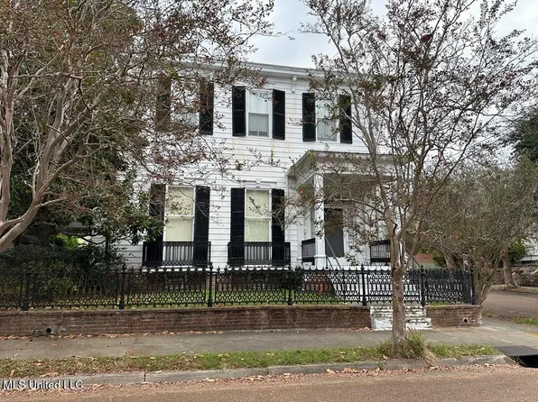 621 Washington St, Natchez, MS 39120