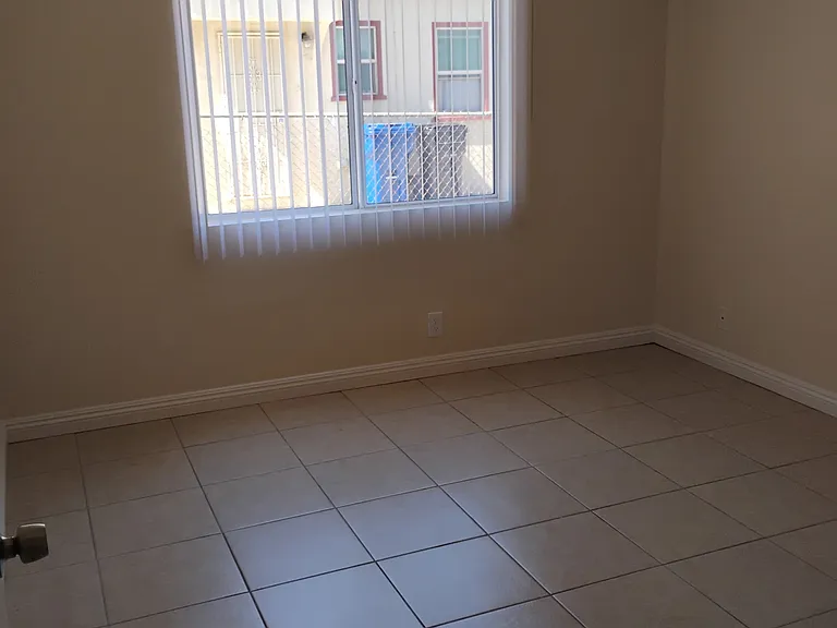 14652 Adams St #7 — Photo 5