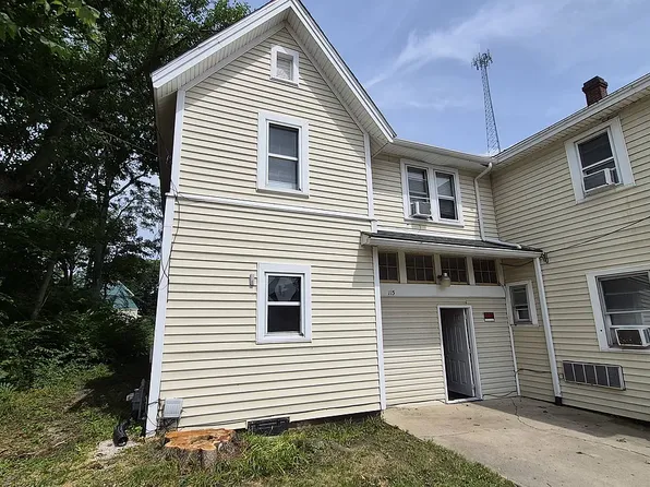 115 Sycamore St APT C, Brookville, OH 45309