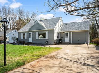 409 Jefferson Ave S, Hopkins, MN 55343