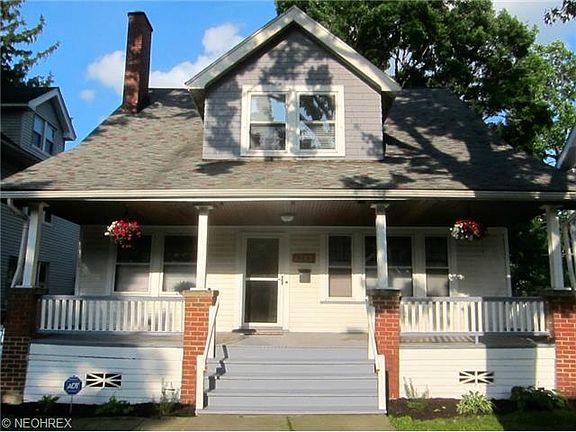 2nd image of 1545 Lincoln Ave