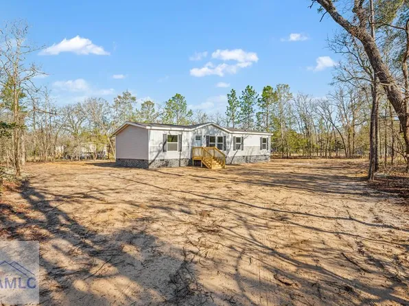 1001 Oak Grove Rd, Glennville, GA 30427