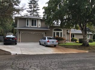 212 Amanda Ct, Oregon City, OR 97045