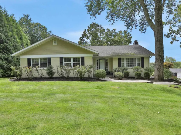 124 Flowerhill, Kingston, NY 12401