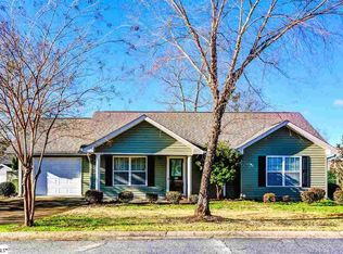 910 Veryfine Dr, Fountain Inn, SC 29644