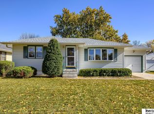 2074 Austin Ln, Fremont, NE 68025
