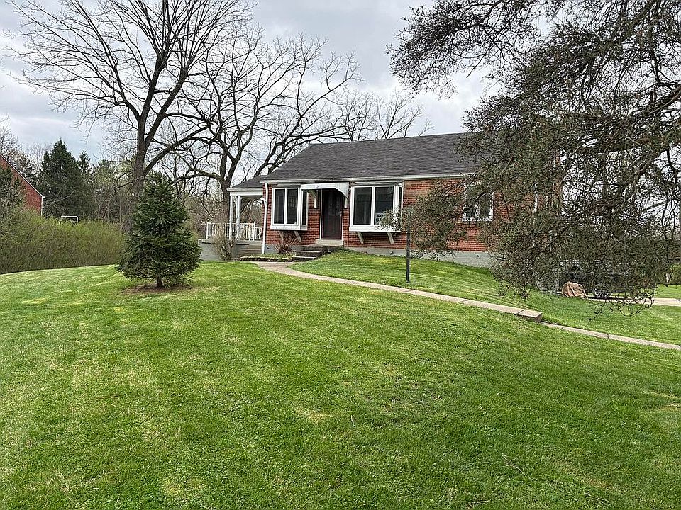 1st image of 121 Parkwood Ln