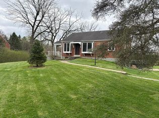 121 Parkwood Ln, Mcmurray, PA