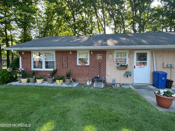 65 Dorchester Drive #F, Lakewood, NJ 08701