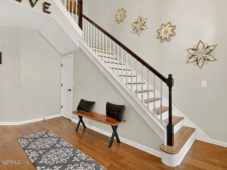 9370 Jaybird Cir E — Photo 8