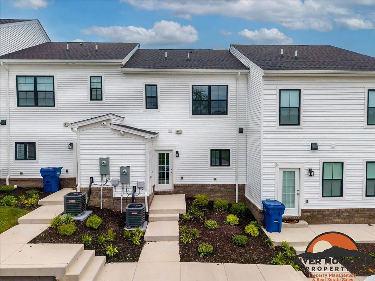 Well-Located Townhome with Private Off-Street Parking — Photo 2
