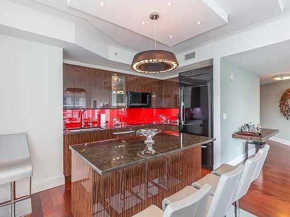 5th image of 1111 SW 1st Ave Ph 3919