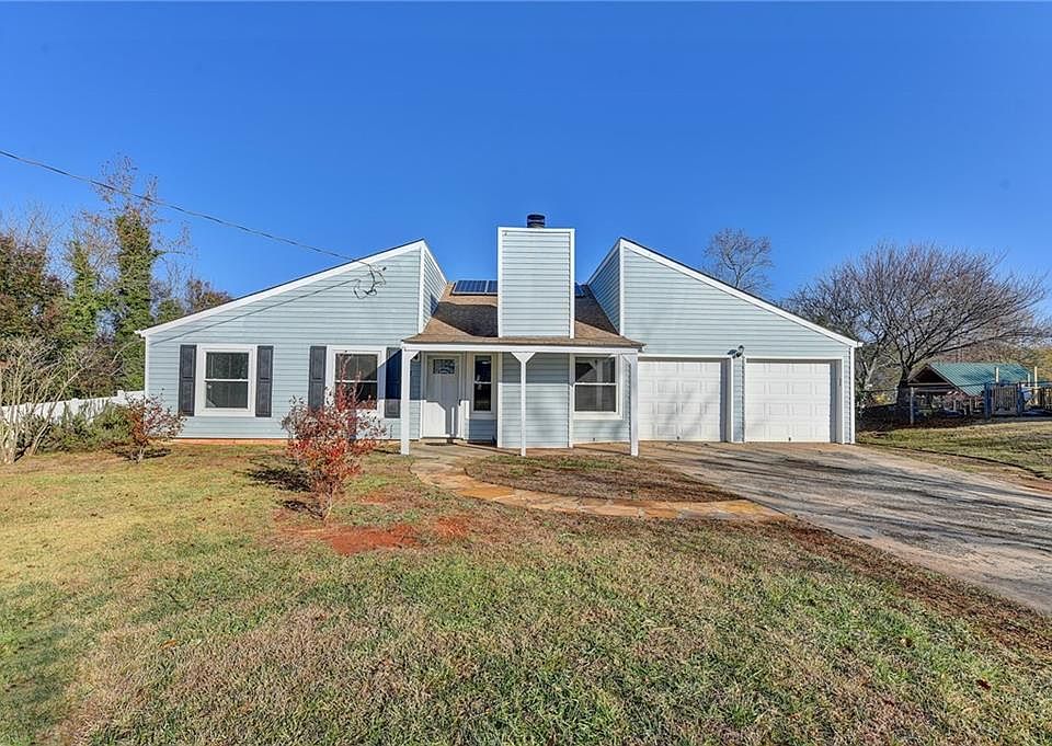 1st image of 141 Apple Valley Dr